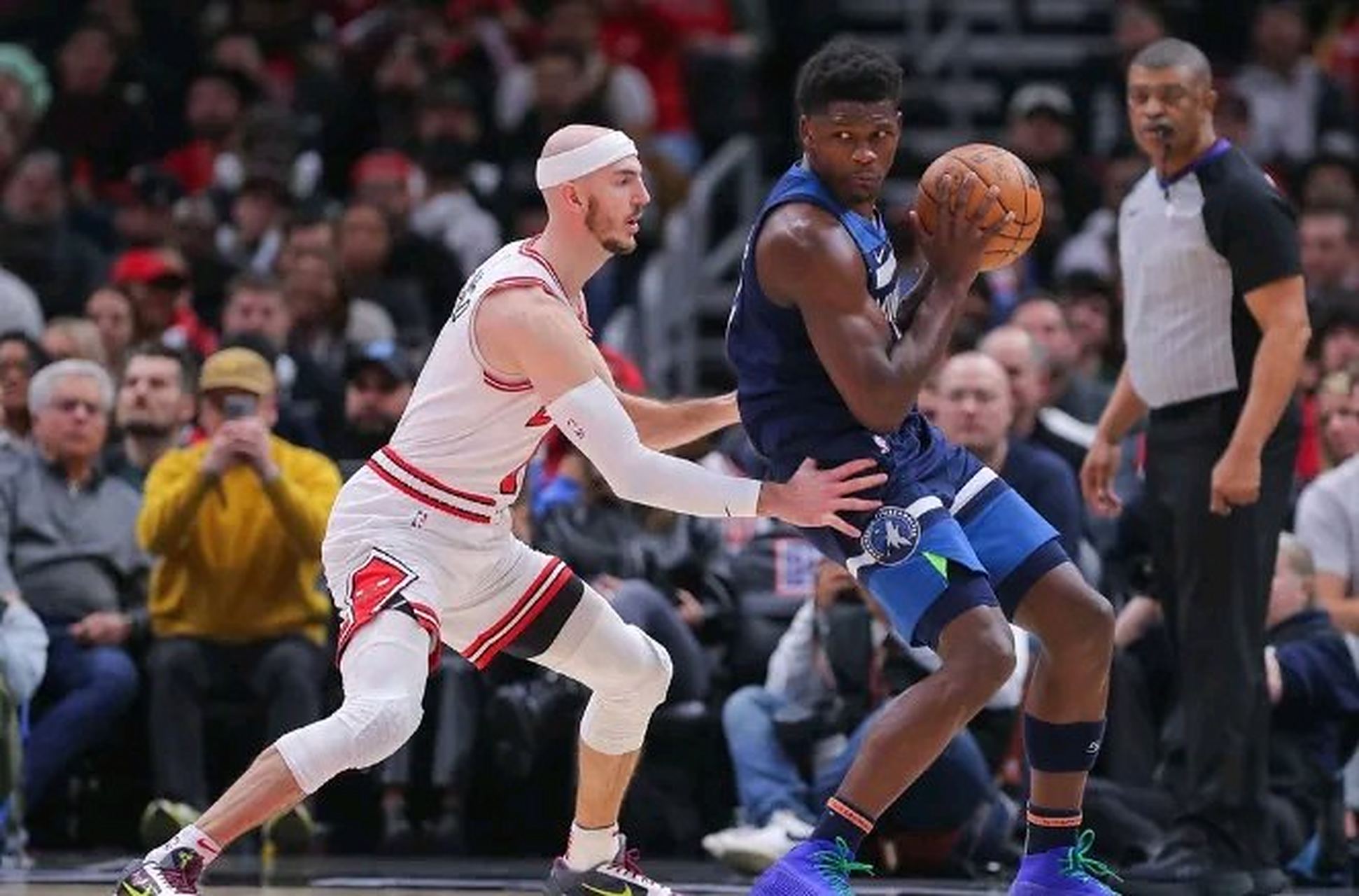 社区盾转会期走向成谜，明尼苏达森林狼更衣室发声，悬念犹存，纪律约束更严格(曼城vs曼联社区盾)