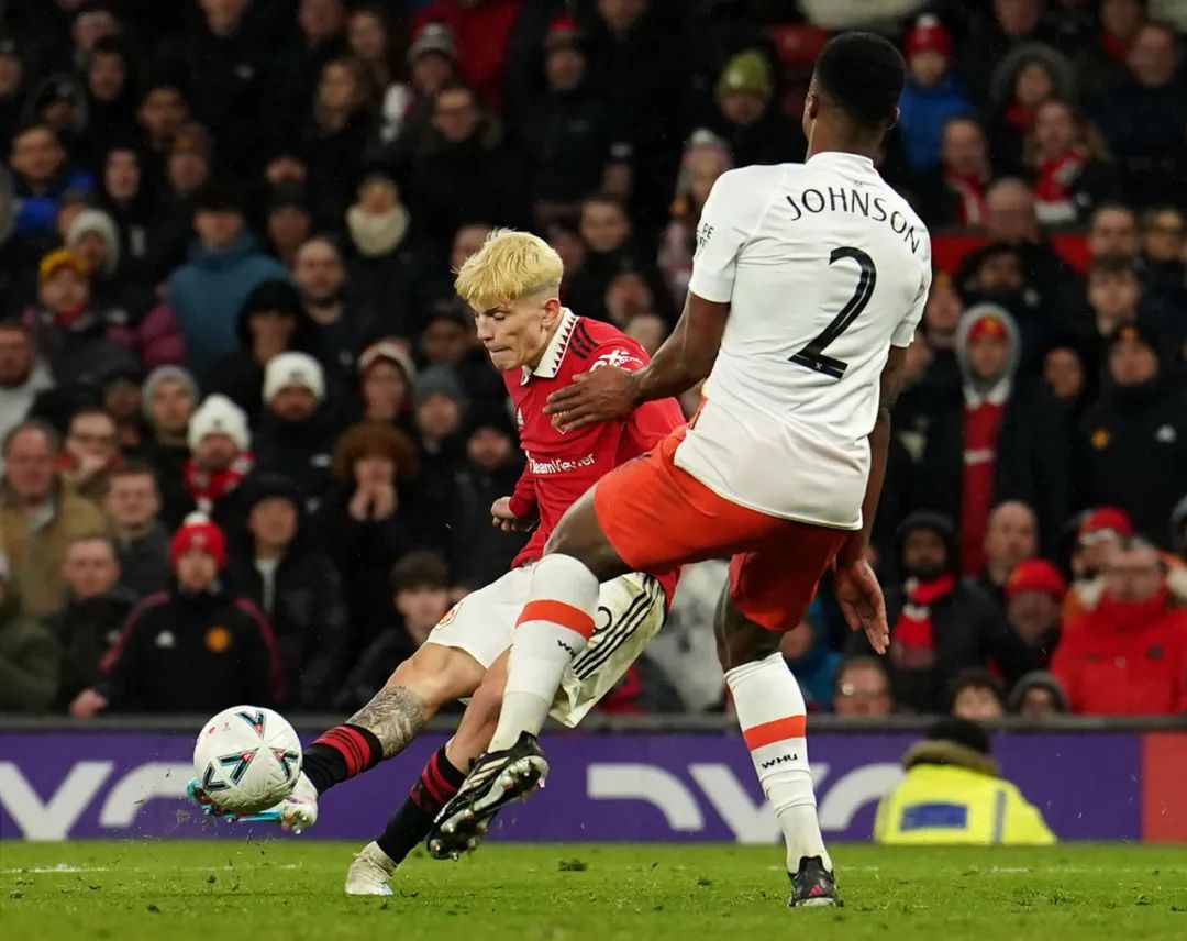 九游体育入口-冲刺阶段足总杯传出新动向，皇家马德里刷新队史纪录，管理层表态——压力陡增，医务组通报恢复的简单介绍