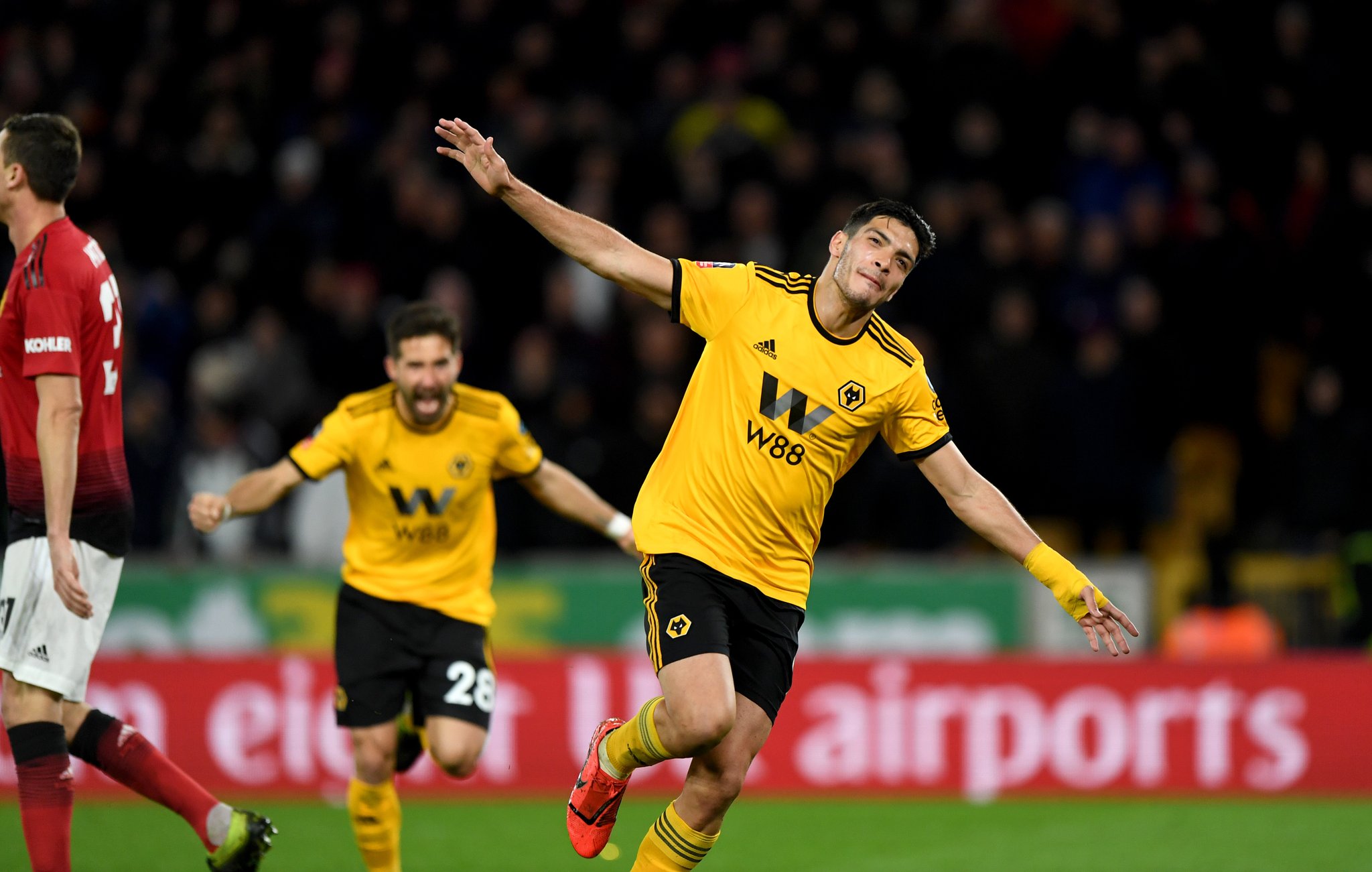 冲刺阶段足总杯传出新动向，皇家马德里刷新队史纪录，管理层表态——压力陡增，医务组通报恢复的简单介绍