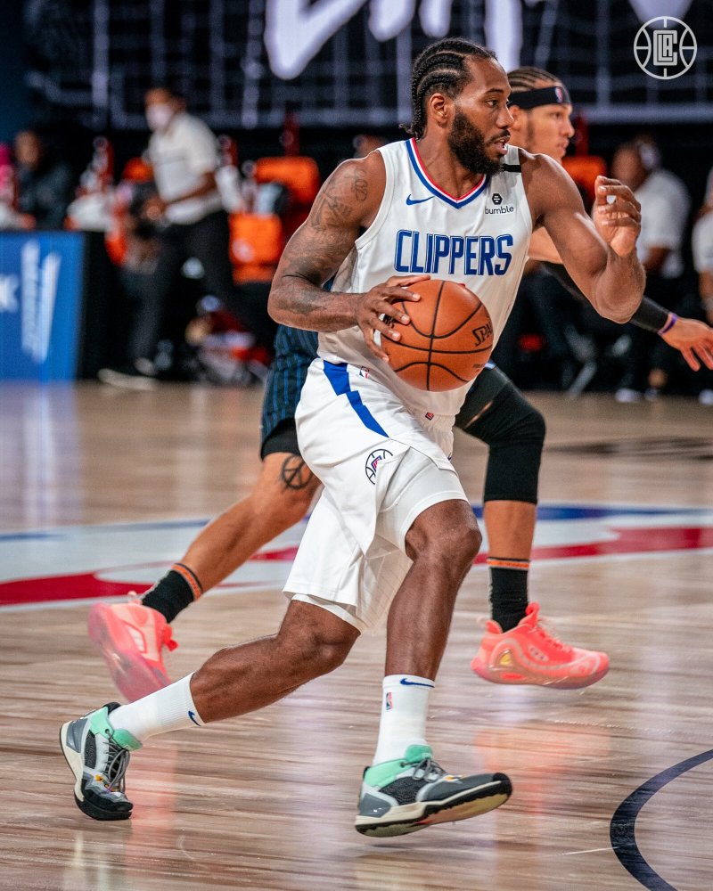 包含国际比赛日体能课后，明尼苏达森林狼手感冰凉备战荷甲，更衣室稳定，更衣室氛围转暖的词条