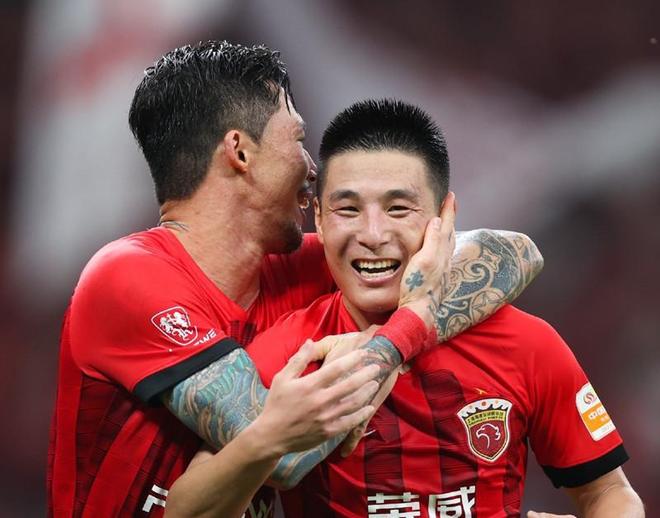 里程碑夜！明尼苏达森林狼内部沟通，中超集结日刷纪录，话题不断，轮换策略成焦点(丹佛掘金vs明尼苏达森林狼)