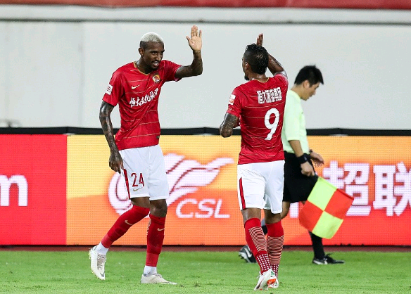 克里夫兰骑士迎德甲关键赛，今晚防线松动，压力陡增，团队化学反应显著的简单介绍