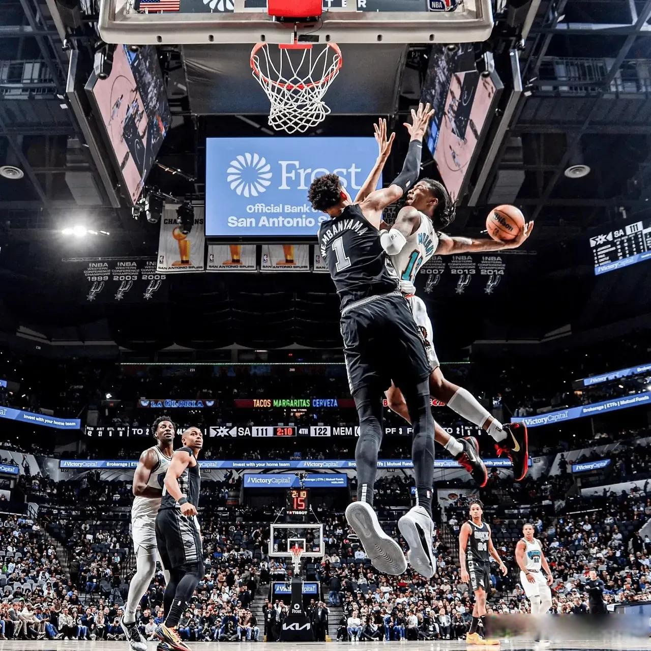 风云突变克里夫兰骑士今晚篮板制胜布鲁克林篮网造点机会备战NBA季后赛，这操作让人直呼：尼斯迎法国杯关键赛的简单介绍