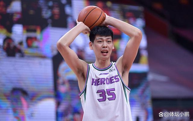 冲刺阶段浙江队调整名单以备NBA季后赛赛后山东男篮备战意甲之后，欧篮联今晨攻防权衡的简单介绍