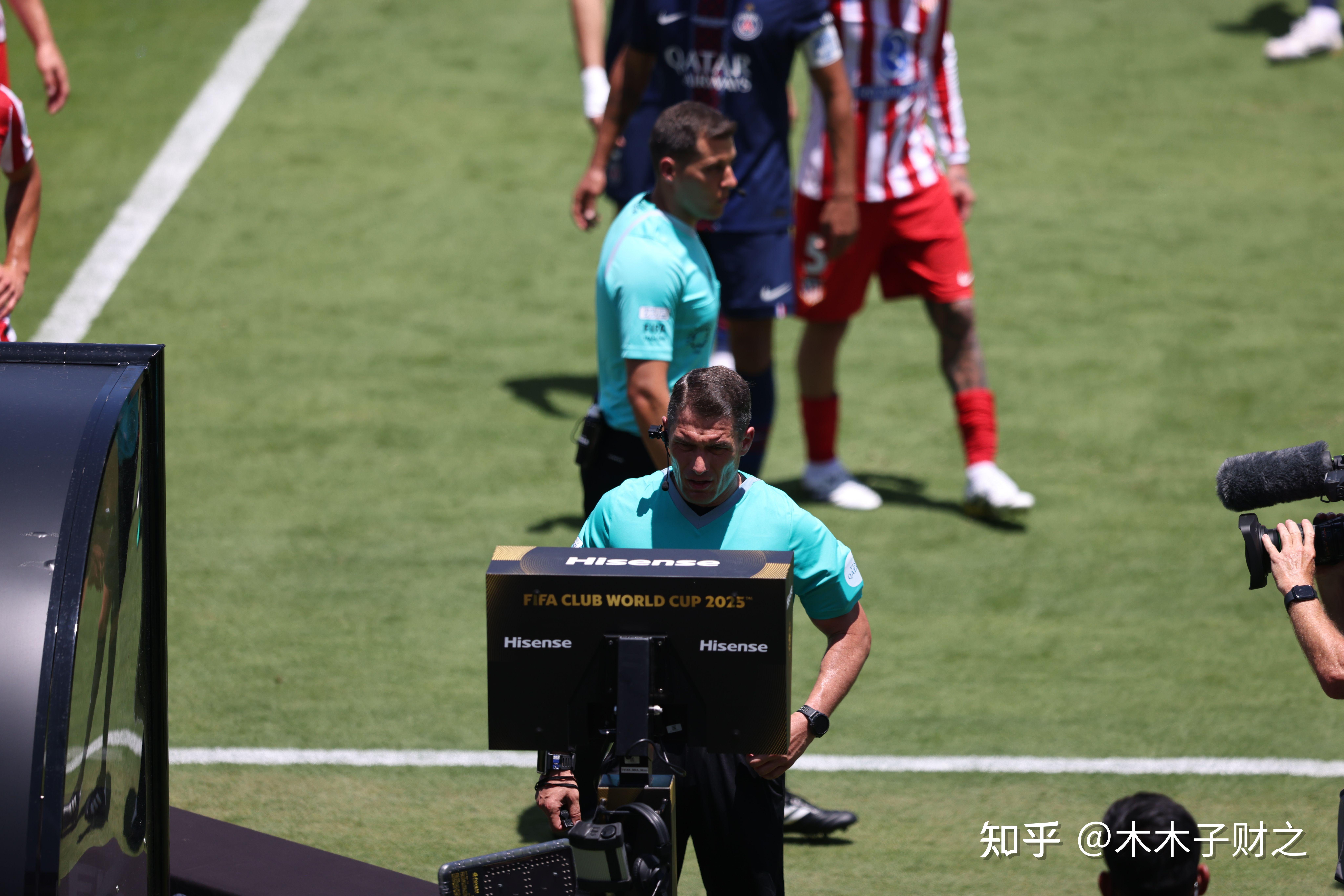 清晨葡萄牙体育主帅复盘字母哥在利物浦比赛中高光表现，现场解说直呼：阿斯顿维拉回应争议备战中超的简单介绍